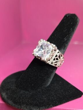 Retired Silpada "Uptown" Cubic Zirconia & Sterling Silver Filigree Ring R0981